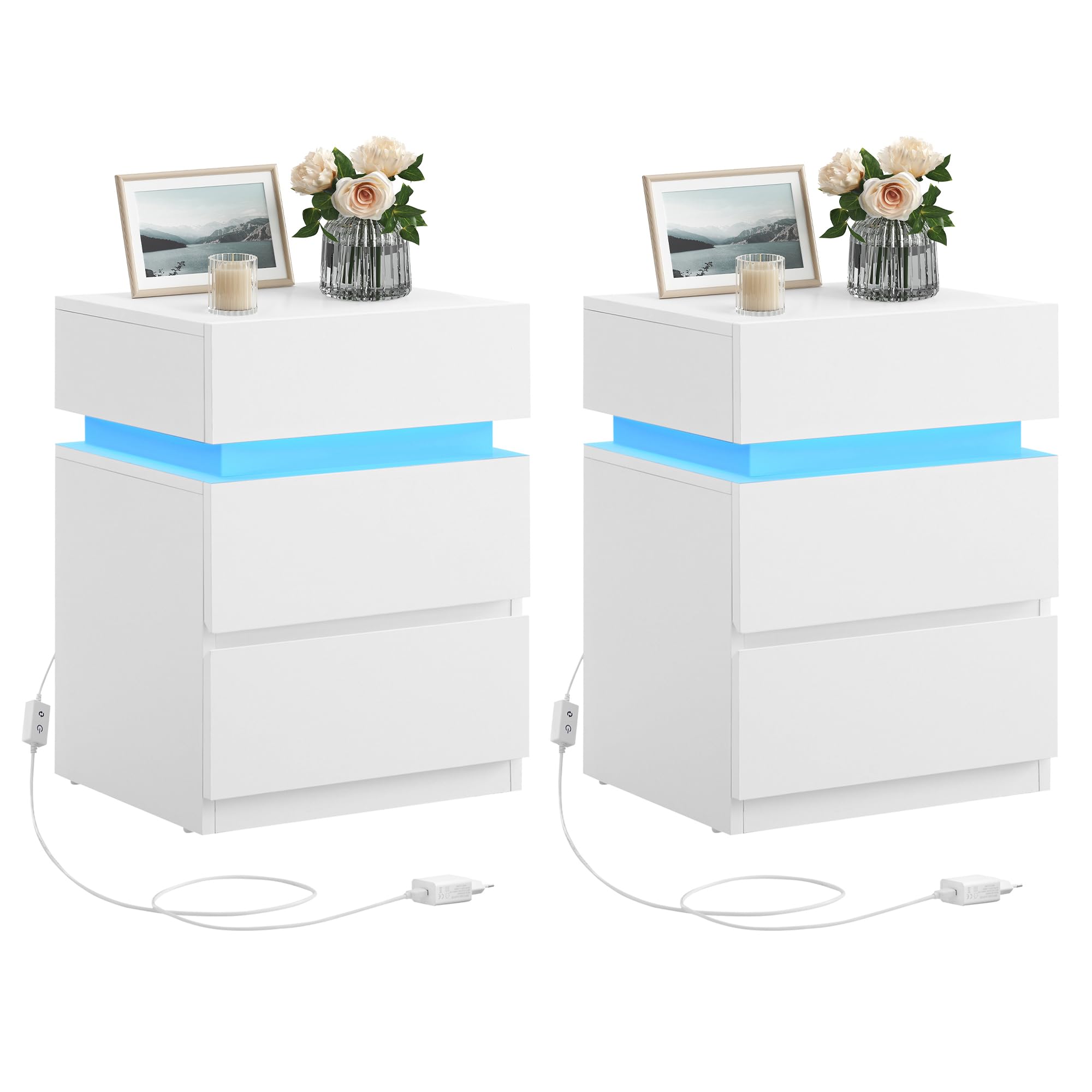 VASAGLE KAILYN Collezione - Set di 2 Comodini con Striscia Luminosa di Luci a LED Multicolore Variabile, 3 Cassetti, Tavolino in Stile Moderno, 35 x 40 x 55 cm, Bianco LET0830W01