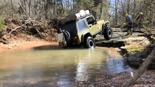 6 FieryRed+Traction+Tracks+Recovery+Ladder