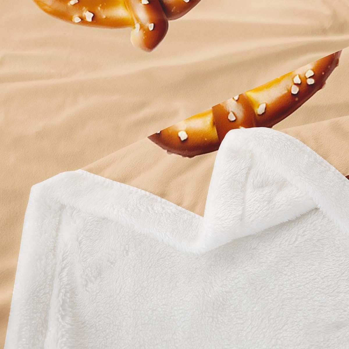 Feelyou Alkali-Water Knot Plush Blanket for Bed Sofa Couch for Kids Bread Sherpa Blanket Boys Girls Cartoon Bread Plush Blanket for Bed Sofa Couch Realastic Food Fuzzy Blanket Queen 90"x90"