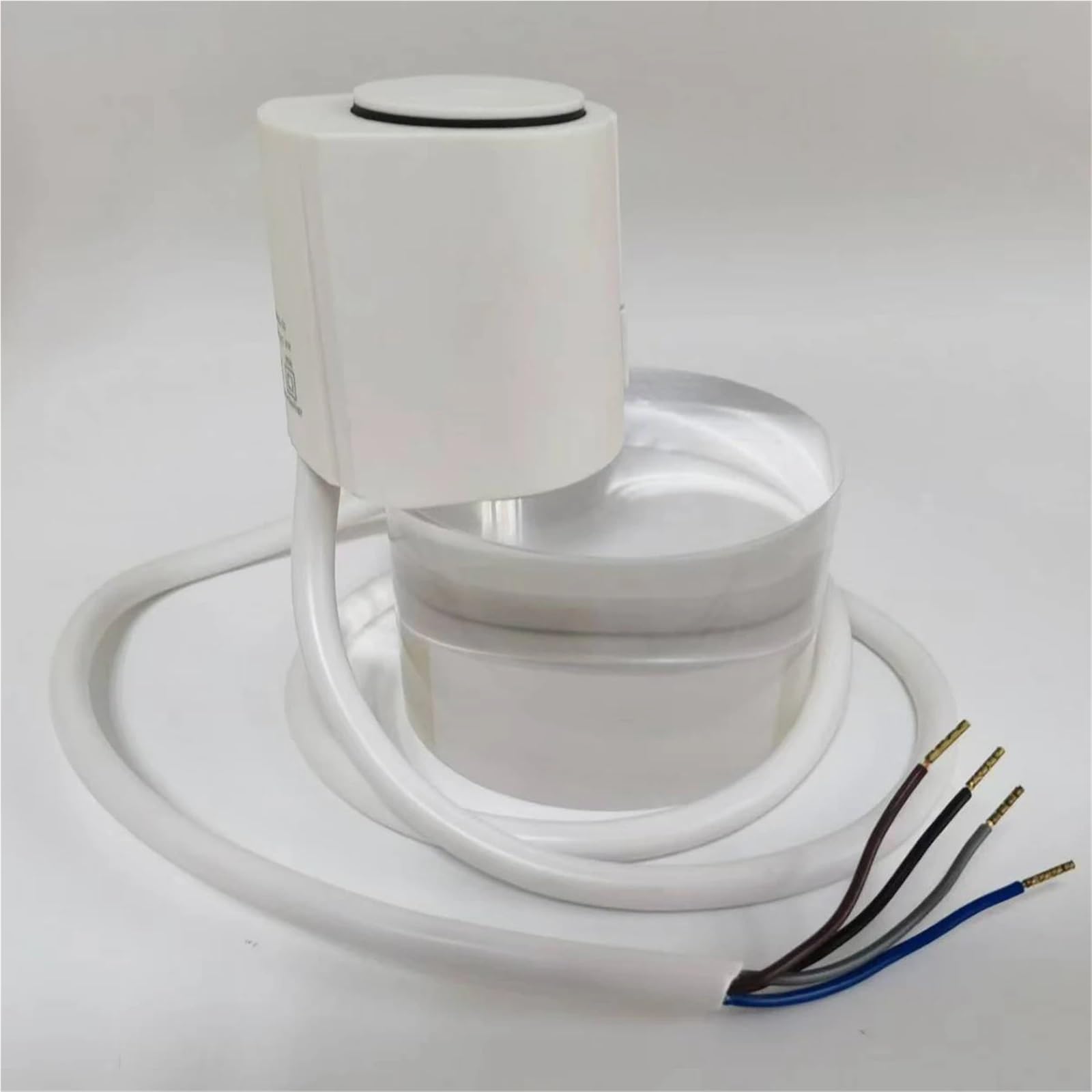 Actuador térmico eléctrico de Cuatro Cables, 230V, Servo NC Normalmente Cerrado (válvula de Zona) for calefacción de Suelo de Agua en Bomba múltiple