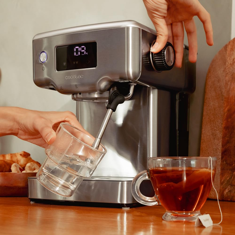 Cecotec Cafetière espresso Power Espresso 20 Barista Compact. 1465 W, Thermoblock, 20 bars, Vaporisateur, 2 tasses de café, Réservoir d'eau amovible de 1,8 litre, Plaque chauffe-tasses.