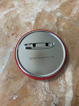 ☆不二家　ペコちゃん　F1　GRANDPRIX21 FINALIST　ピンバッヂ Amazon | 不二家 ペコちゃん 刺繍缶バッジ | バッジ | おもちゃ