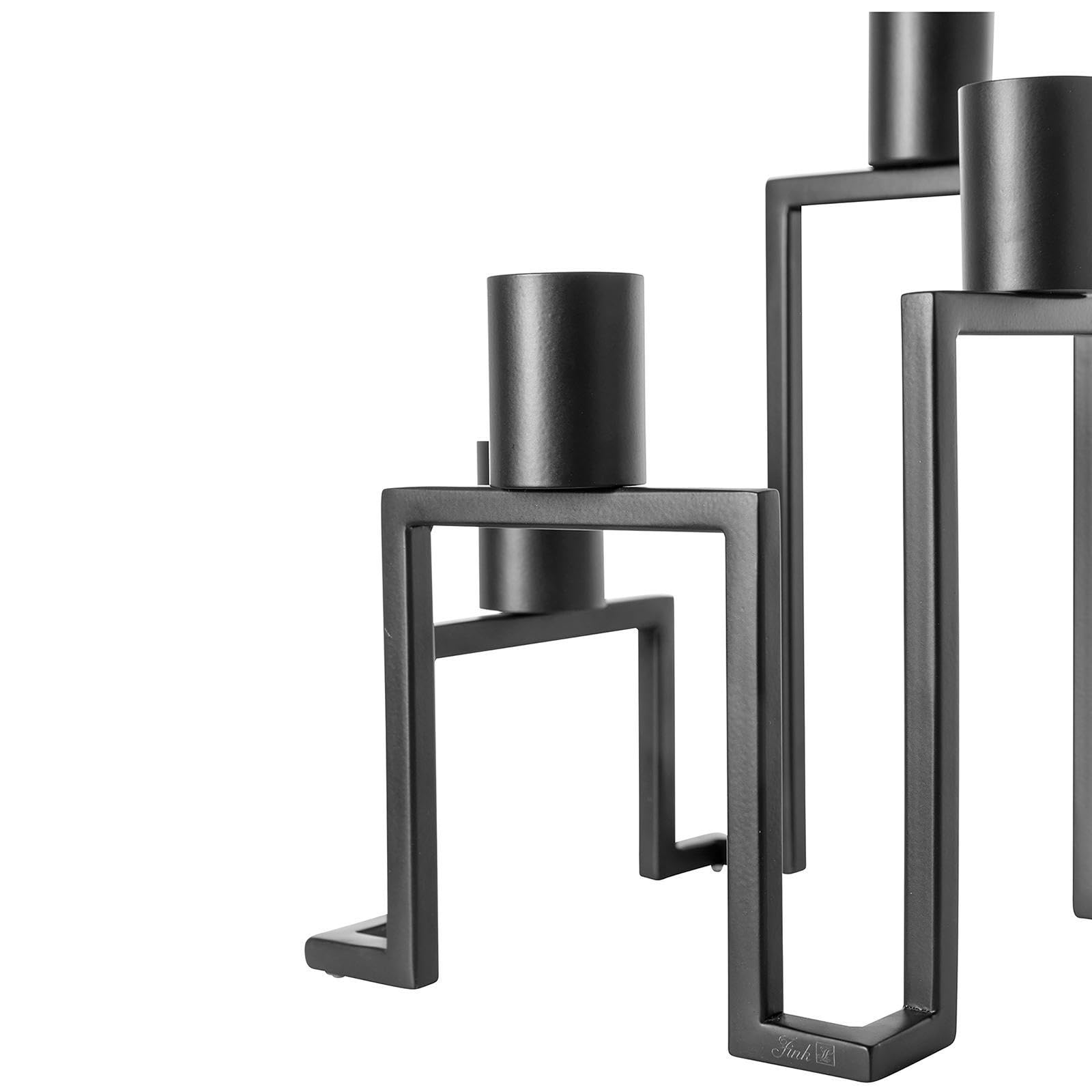 Fink Kerzenhalter 4-flammig aus schwarz pulverbeschichtetem Edelstahl, Kerzenständer modern für Stabkerzen Ø 3 cm, dekoratives Wohnaccessoire und Wohnzimmerdeko für Esstisch, Sideboard, Geschenkidee
