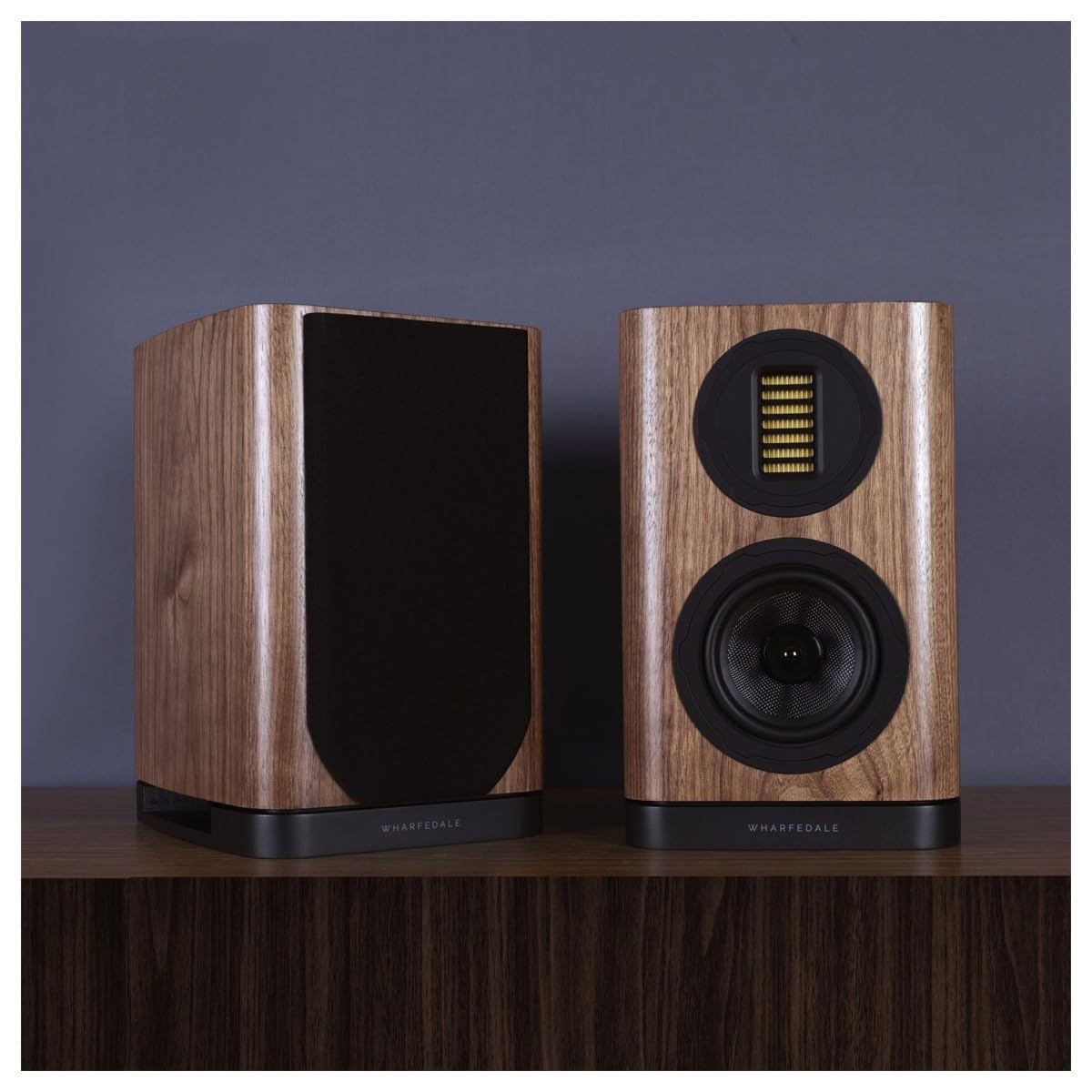 Wharfedale EVO 5.1 Coppia di diffusori da scaffale – Woofer in Kevlar tessuto da 5 pollici, tweeter AMT da 35 × 70 mm, Bass-Reflex, noce (noce)