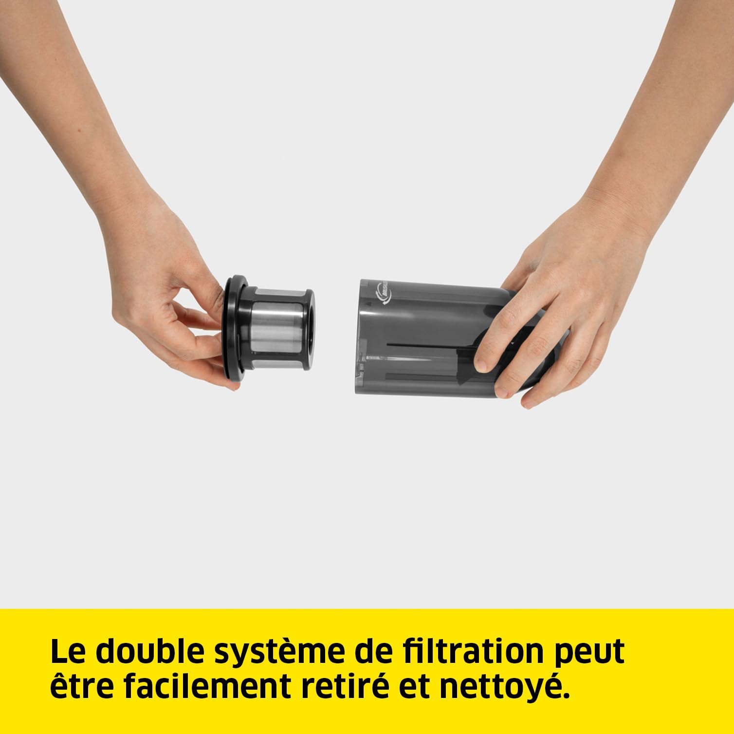 KÄRCHER Aspirateur à Main sans Fil CVH 2, Aspirateur Compact pour Une Utilisation Rapide, Bac à Poussière : 0,15 l, Poids : 0,65 kg, Batterie 7,2 V, Chargeur USB, Suceur pour Fentes 2 en 1 Inclus