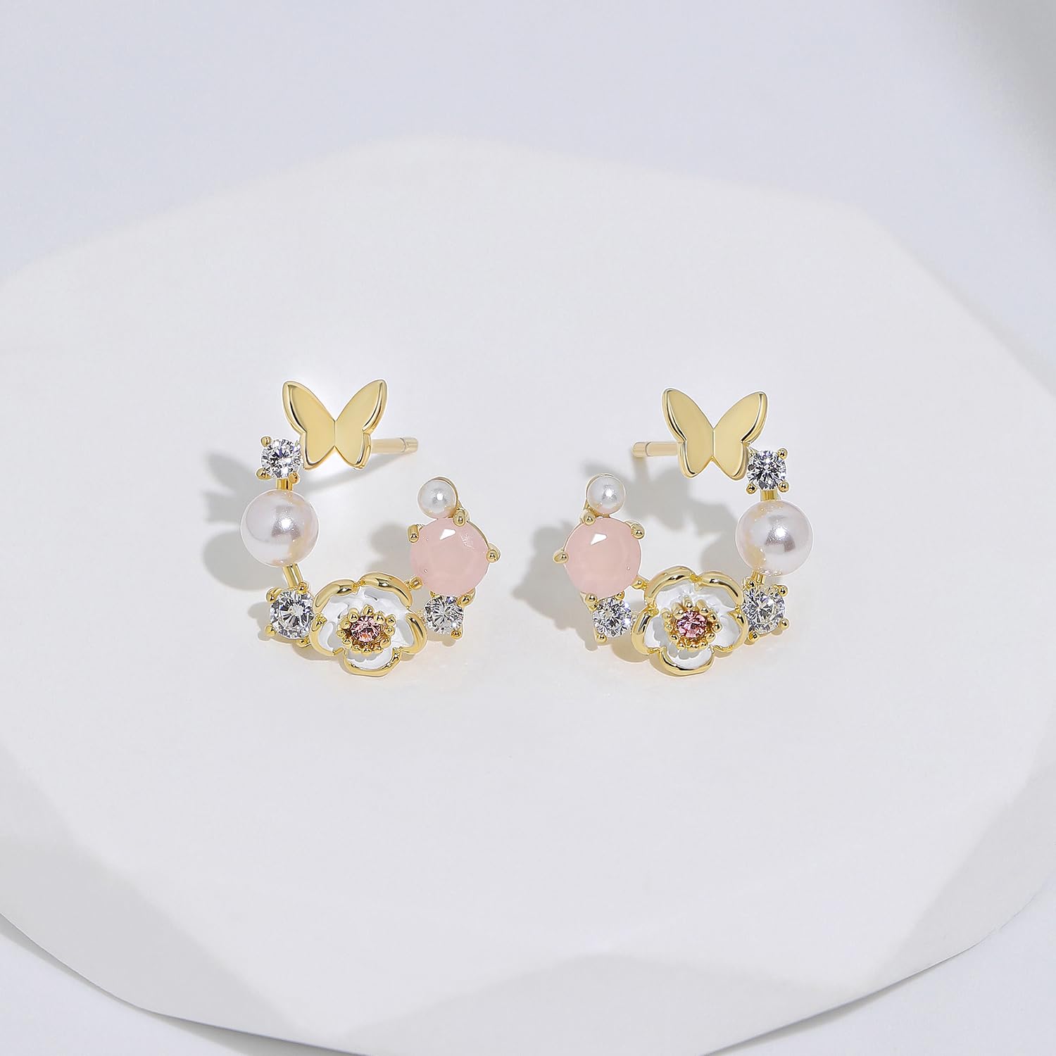 Meissa Orecchini di fiori di perle fatti a mano per le ragazze Dainty Butterfly Studs con Cubic Zirconia rosa Regali di gioielli floreali ipoallergenici, Oro, pietra rosa