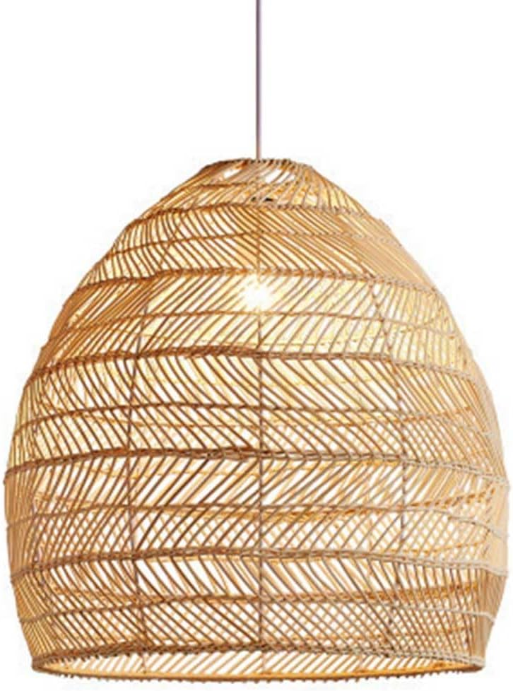 Suspension en rotin grand format pour réchauffer un salon moderne trop froid