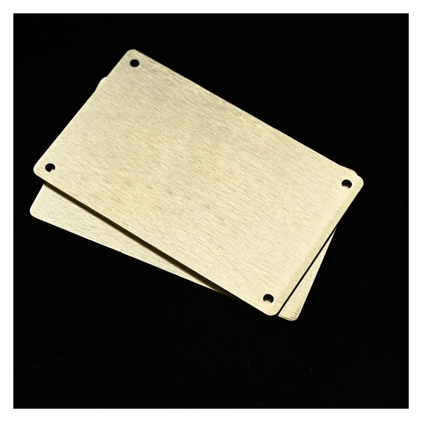 Messingplaketten 2 Stück rechteckige Messing-Plakettenrohlinge 86 x 54 mm | Namensschild aus Metall mit Gravur, 2 mm dick(With 4 holes)