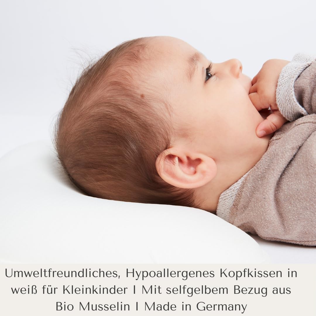 umweltfreundliches Baby Kopfkissen mit ergonomischer Mulde | atmungsaktiv und hypoallergen| inkl. senfgelben Bio-Musselin Kissenbezug Made in Germany