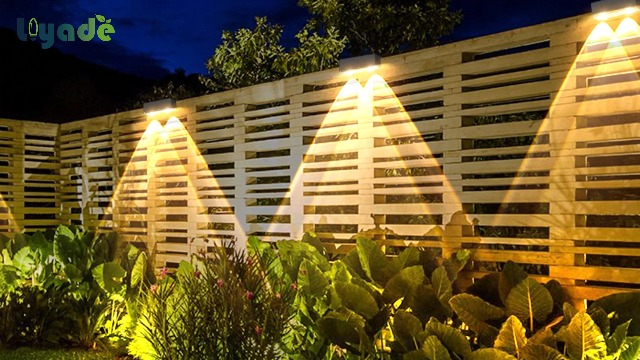 Liyade Zonnelampen voor buiten, tuin, 8 stuks, wandlamp op zonne-energie, waterdicht, met 3 verlichtingsmodi, plafondverlichting voor hek, buitentrappen, trappen, veranda, terras, patio