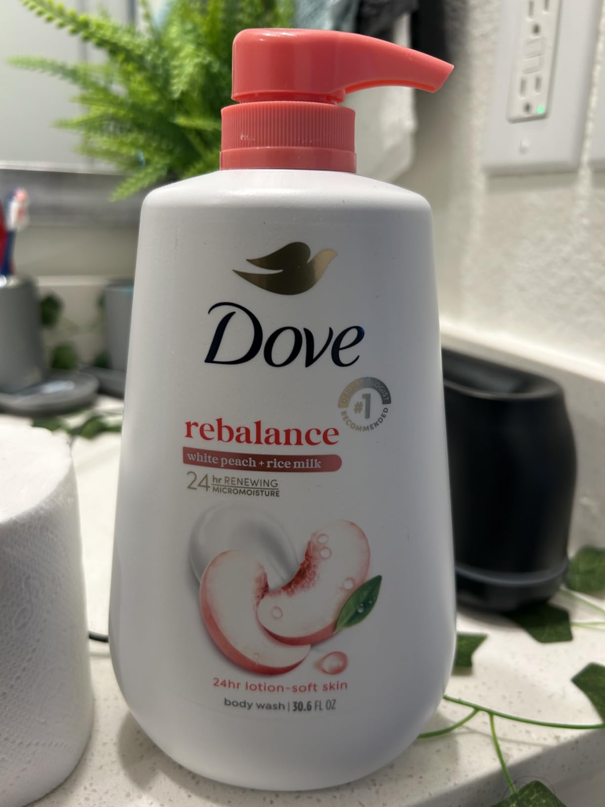 Unilever Dove Body Wash with Pump Rejuvenate Pomegranate & Hibiscus for 24hr Lotion-Soft Skin Moisturizing Skin Cleanser with No Sulfates No Parabens 30.6 Oz