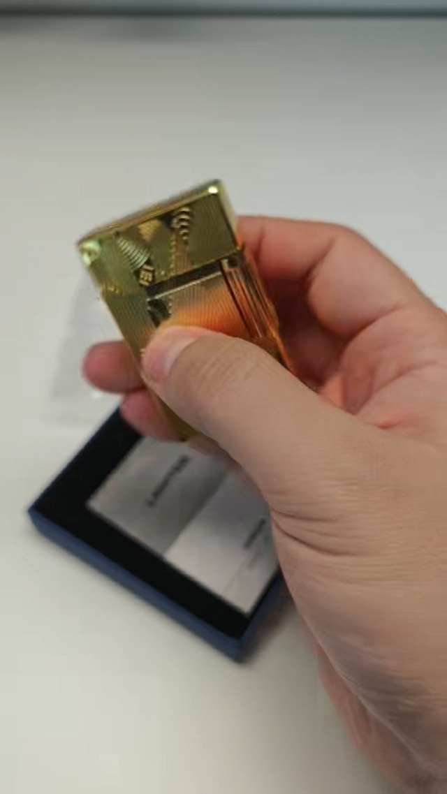 Encendedor metálico recargable JIANCHEN clásico de zinc miniatura 7