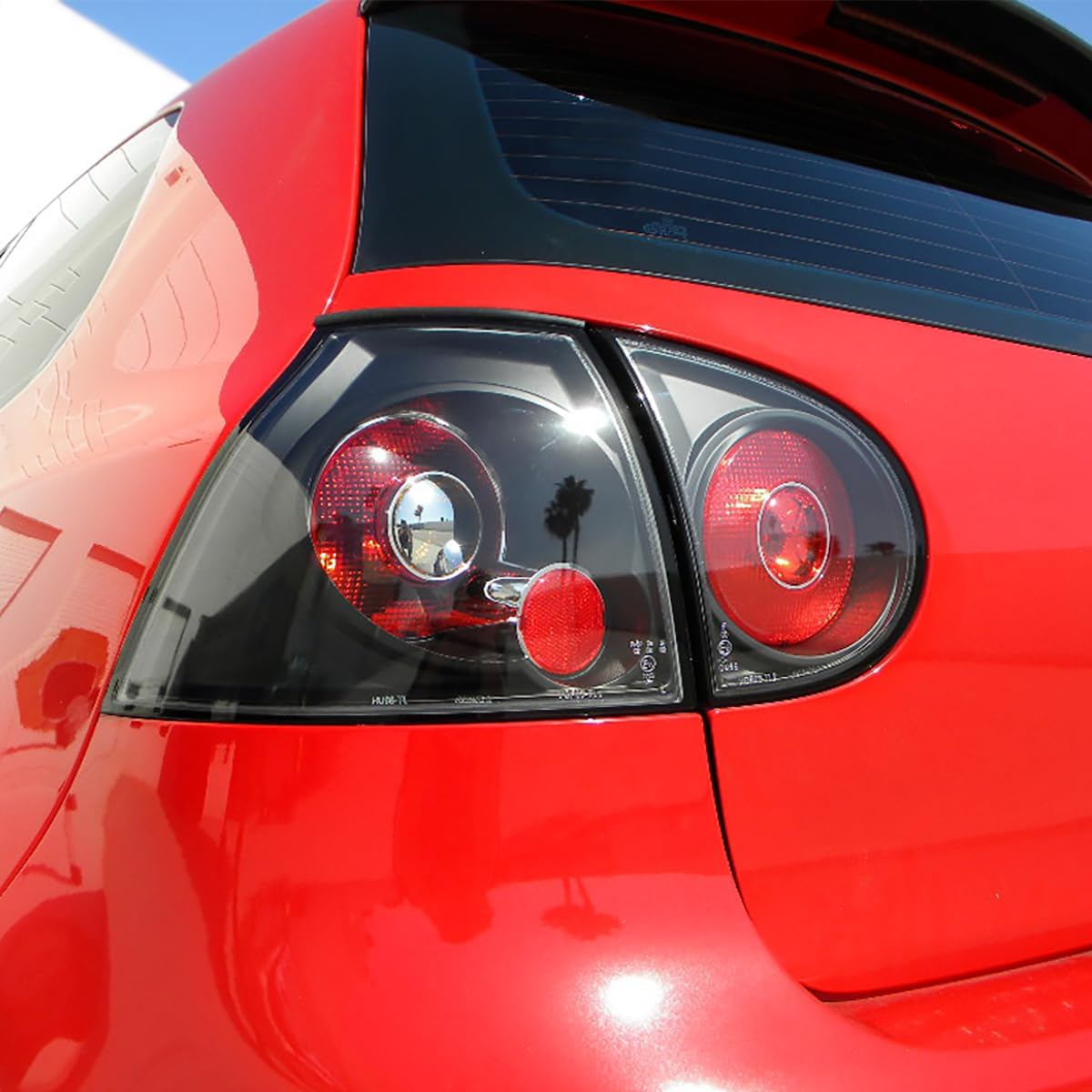 Ronnin - Fits 2006-2009 Volkswagen Golf MK5 GTI Rabbit R32 Euro Style Replacement Tail Lights Assembly Pair | Black