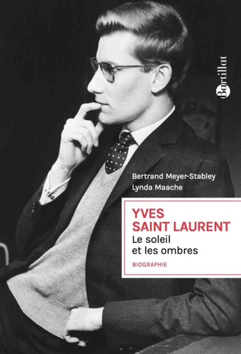 Yves Saint Laurent le soleil et les ombres pour un maquillage de soirée élégant