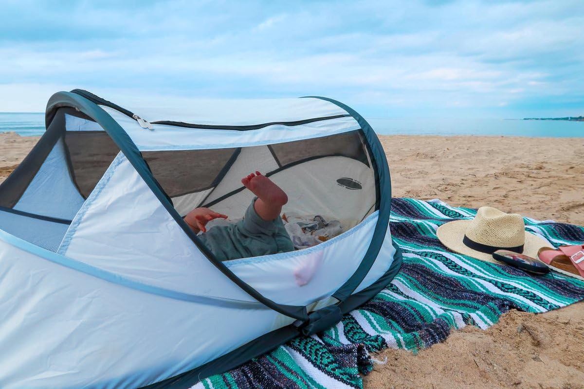 Deryan Travel Cot Cuna de Viaje - BabyBox - Pop up - Ligera, compacta y Plegable - Se despliega en Solo 2 Segundos - con mosquitera y Bolsa de Transporte - Azul