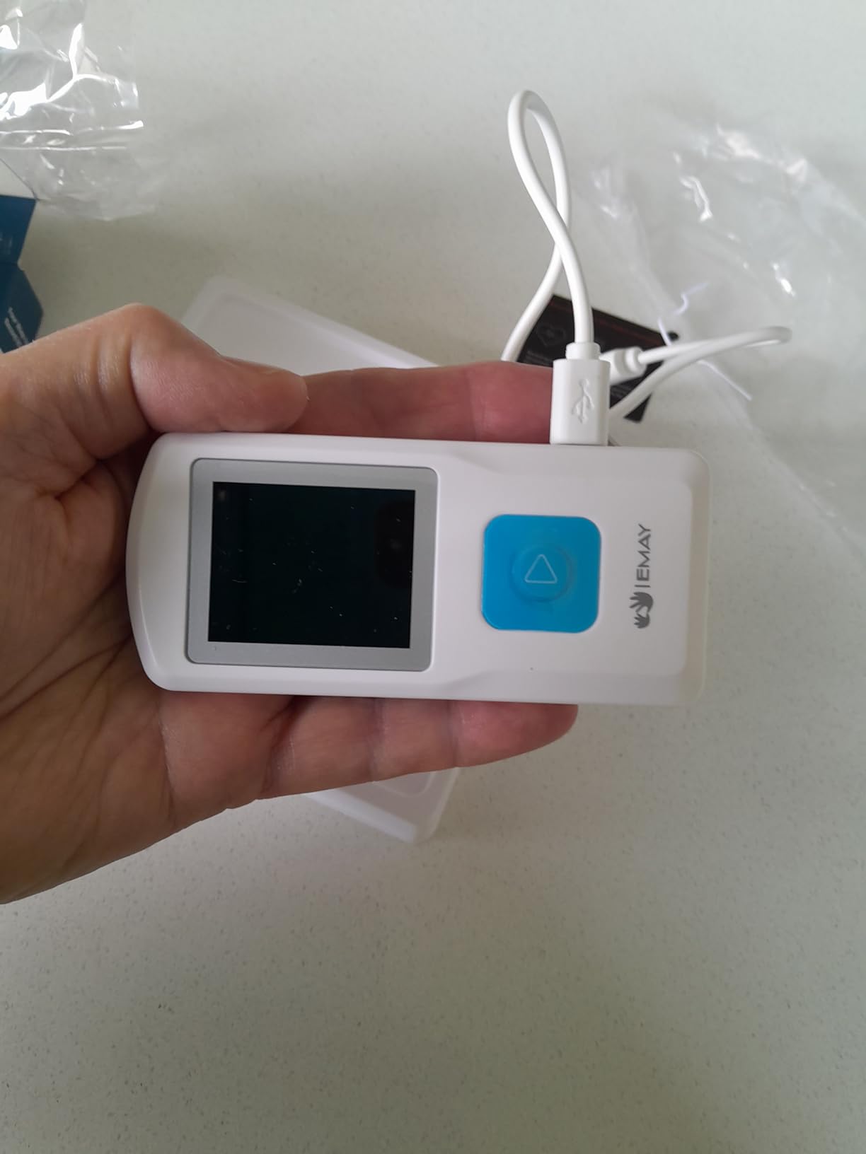 EMAY Portable ECG Monitor Record ECG and Heart Rate Anytime Anywhere
