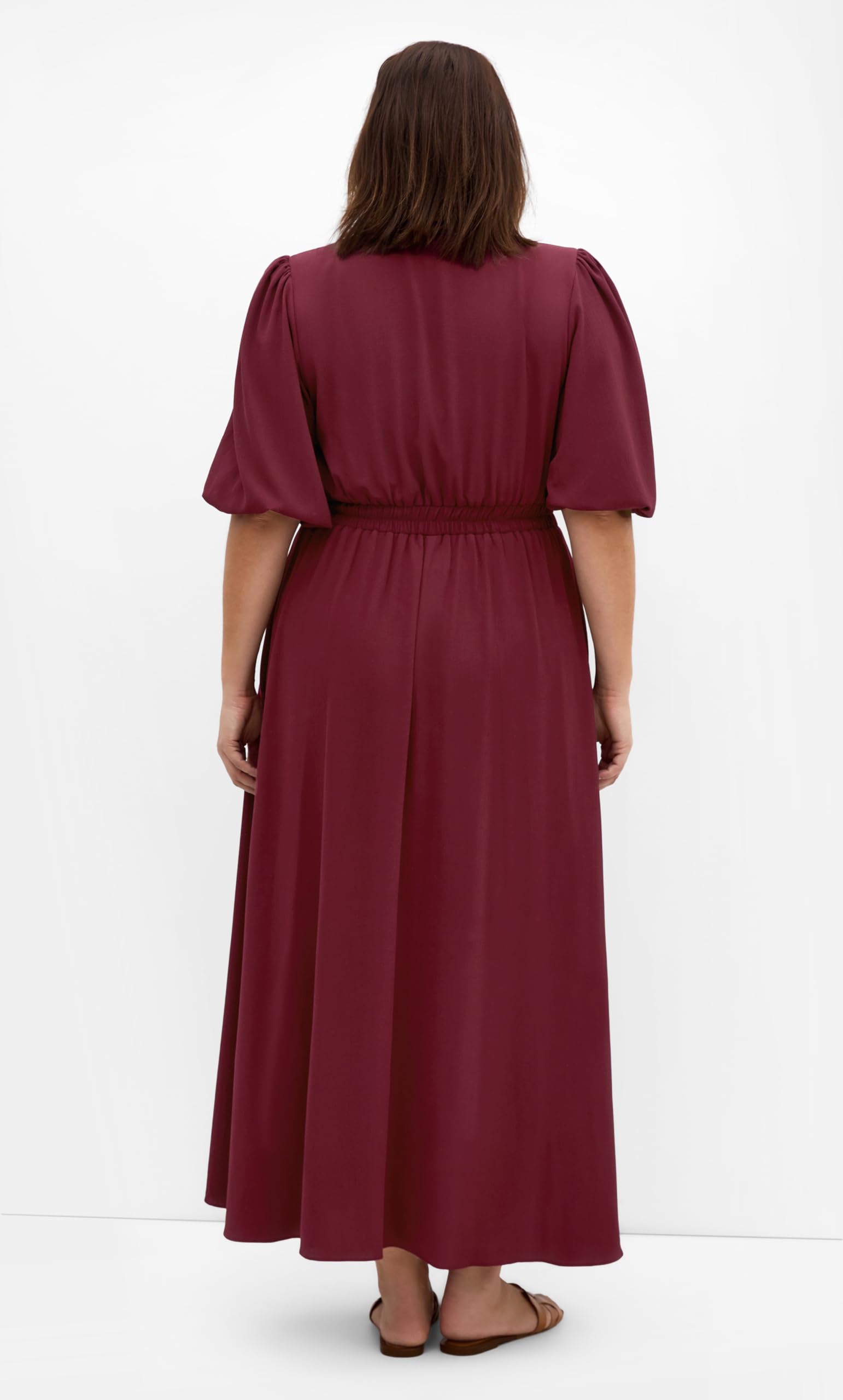 city chic dresses Wedding Guest Dress Try-On Casual dresses Crisp layered ruffles enhance the fluttering movement of this charming midi framed by charming puff sleeves. City Chic Women's Jade Blossom