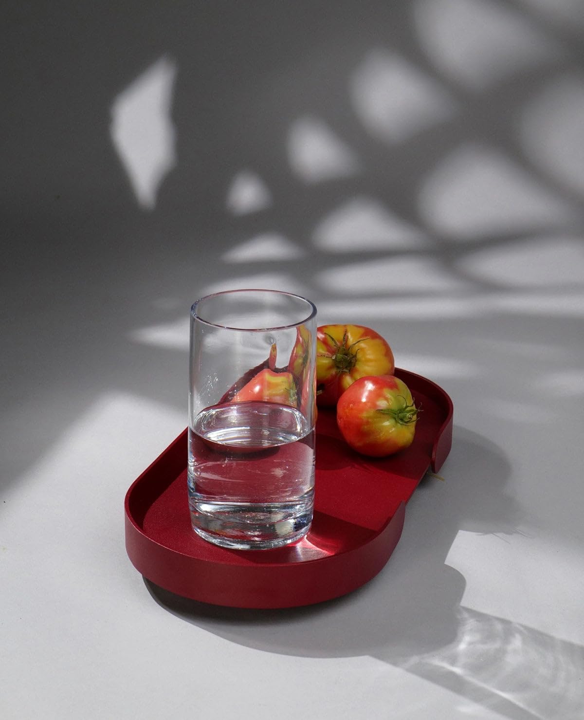 Butler Tablett aus Aluminium, mit hochwertiger Pulverbeschichtung, Innovatives Design aus Deutschland făr Indoor/Outdoor geeignet, Made in EU by Siqual-Design (Rot)