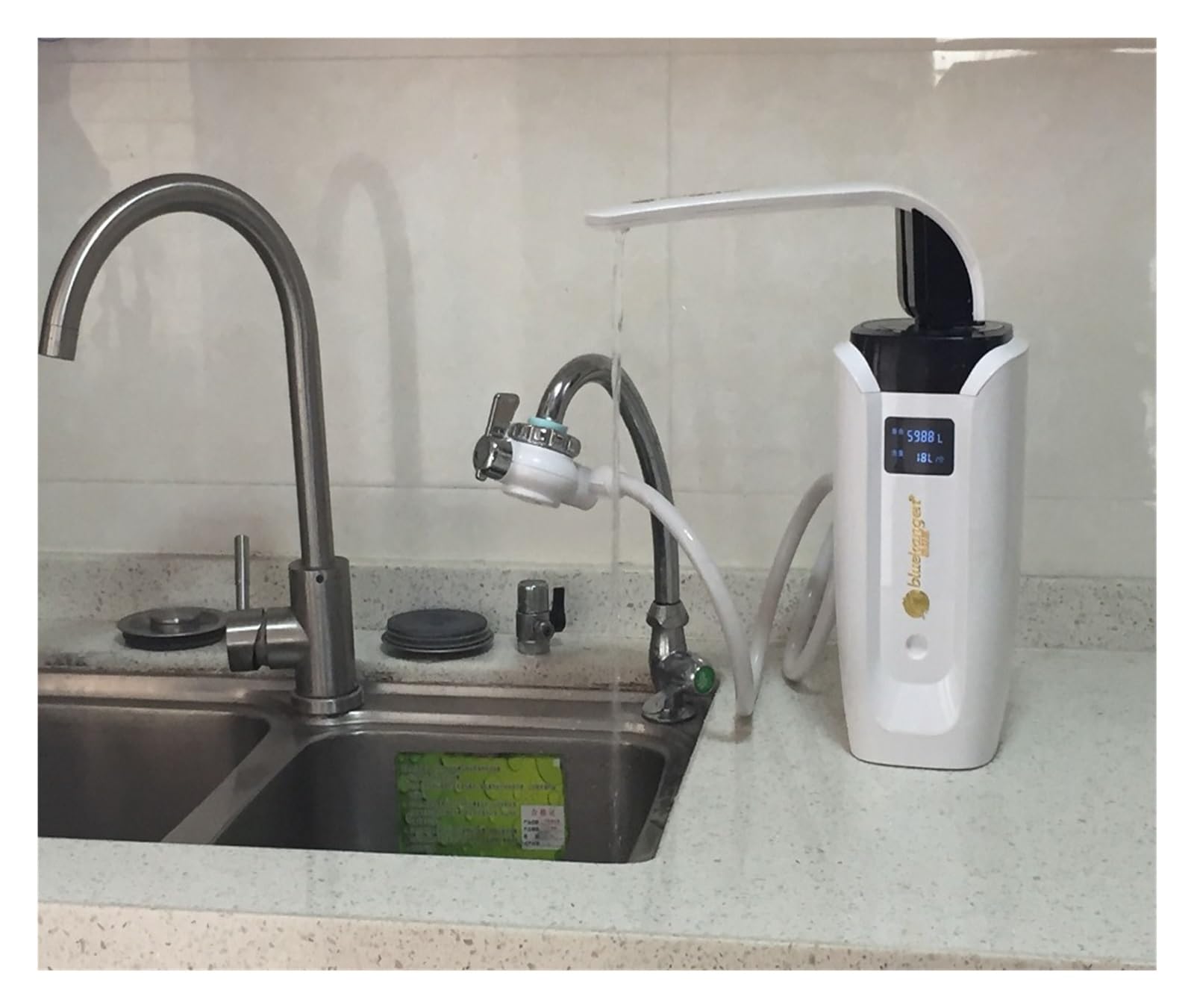 Filtro de agua de encimera/tratamiento de agua del grifo/purificador de agua de cocina/de filtro de agua for el hogar con pantalla LCD vida útil y tasa de flujo