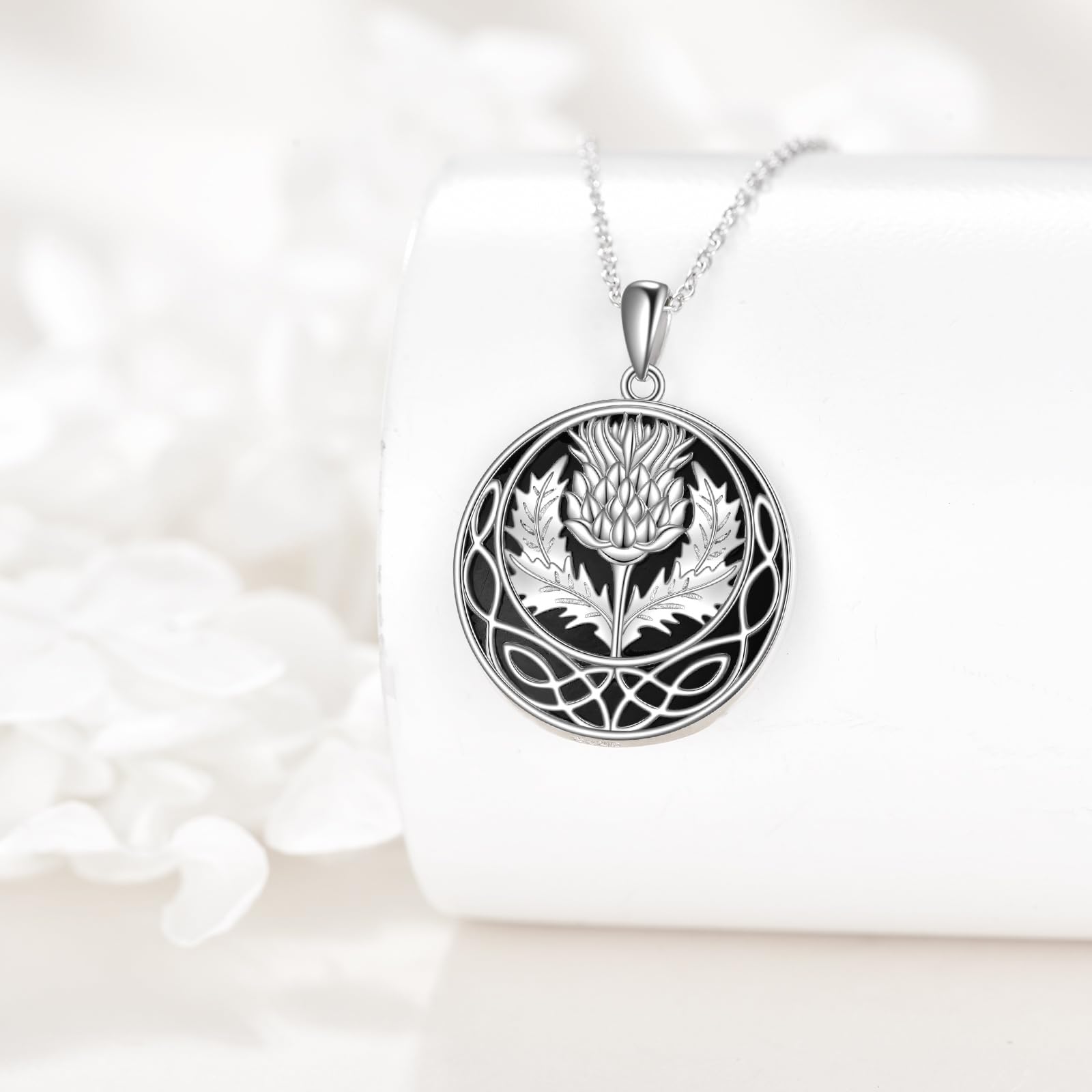 Schottische Distel-Halskette Sterling Silber Schottische Distel-Keltischer Knoten Halskette Schwarzer Onyx Schottland Blumen Anhänger Schmuck Geschenke für Damen Frauen Weiblich.