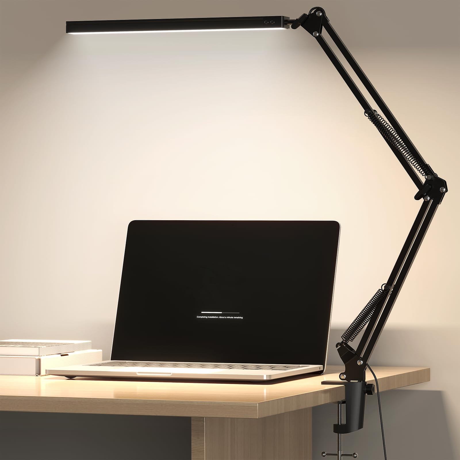 Meltrck Lámpara Escritorio LED con Clip - 1200LM, 11 Niveles de Brillo, 5 Modos de Luz, Temporizador 45 Min, Protección Ocular, Brazo Flexible Ajustable