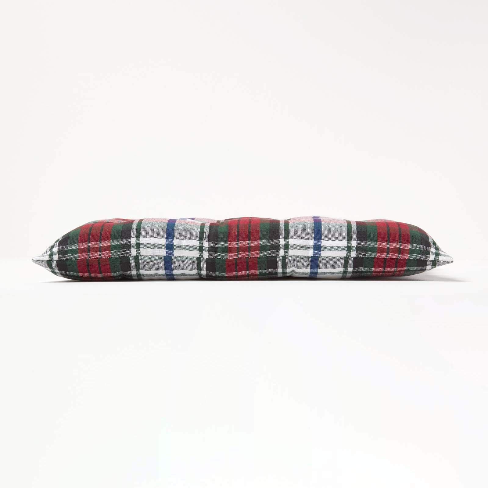 HOMESCAPES Cuscino quadrato per sedia 40 x 40 cm, set di 4 cuscini per sedia trapuntati in cotone, plaid scozzese rosso