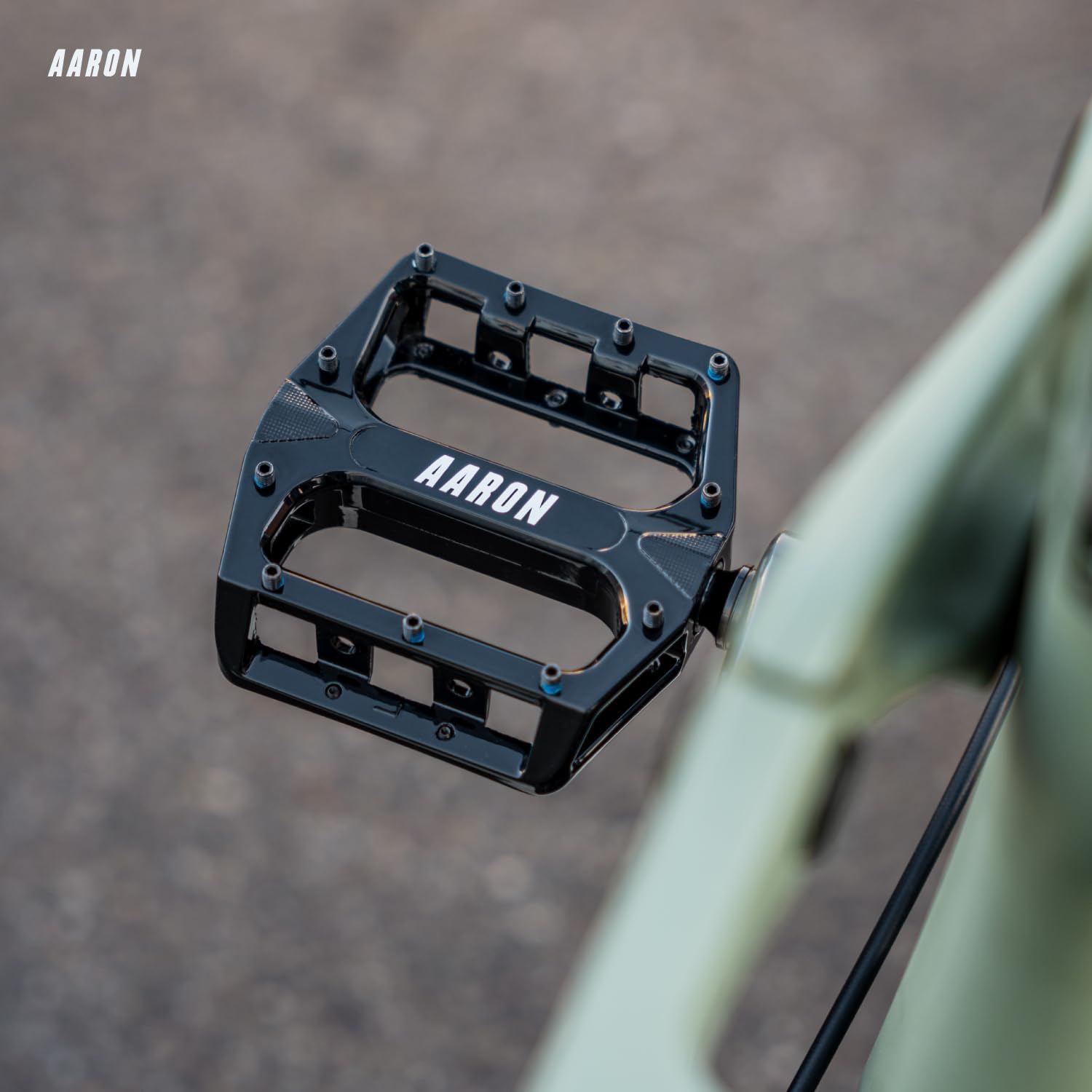 AARON - Pédales de VTT Rock - en Aluminium/à Plateforme - avec roulements à Billes industriels étanches/Picots Amovibles antidérapants - pour vélo électrique/VTT/VTC/Autre