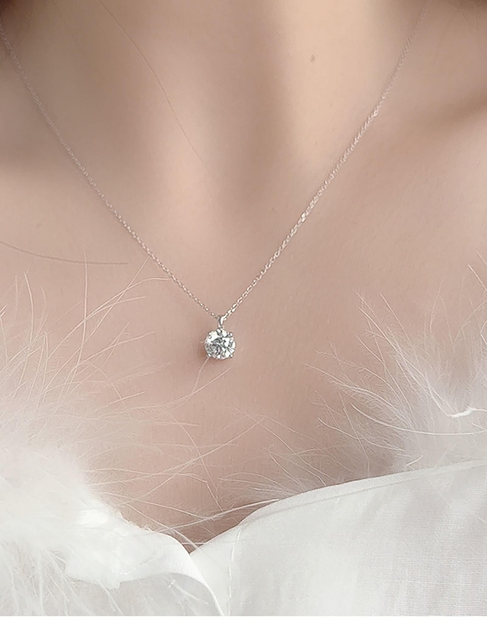 Collar con colgante para mujer, oro blanco de 9 quilates, 14 quilates, 18 quilates, 4 puntas de 5 mm, solitario redondo con moissanita de 0,5 quilates, collar de plata para compromiso