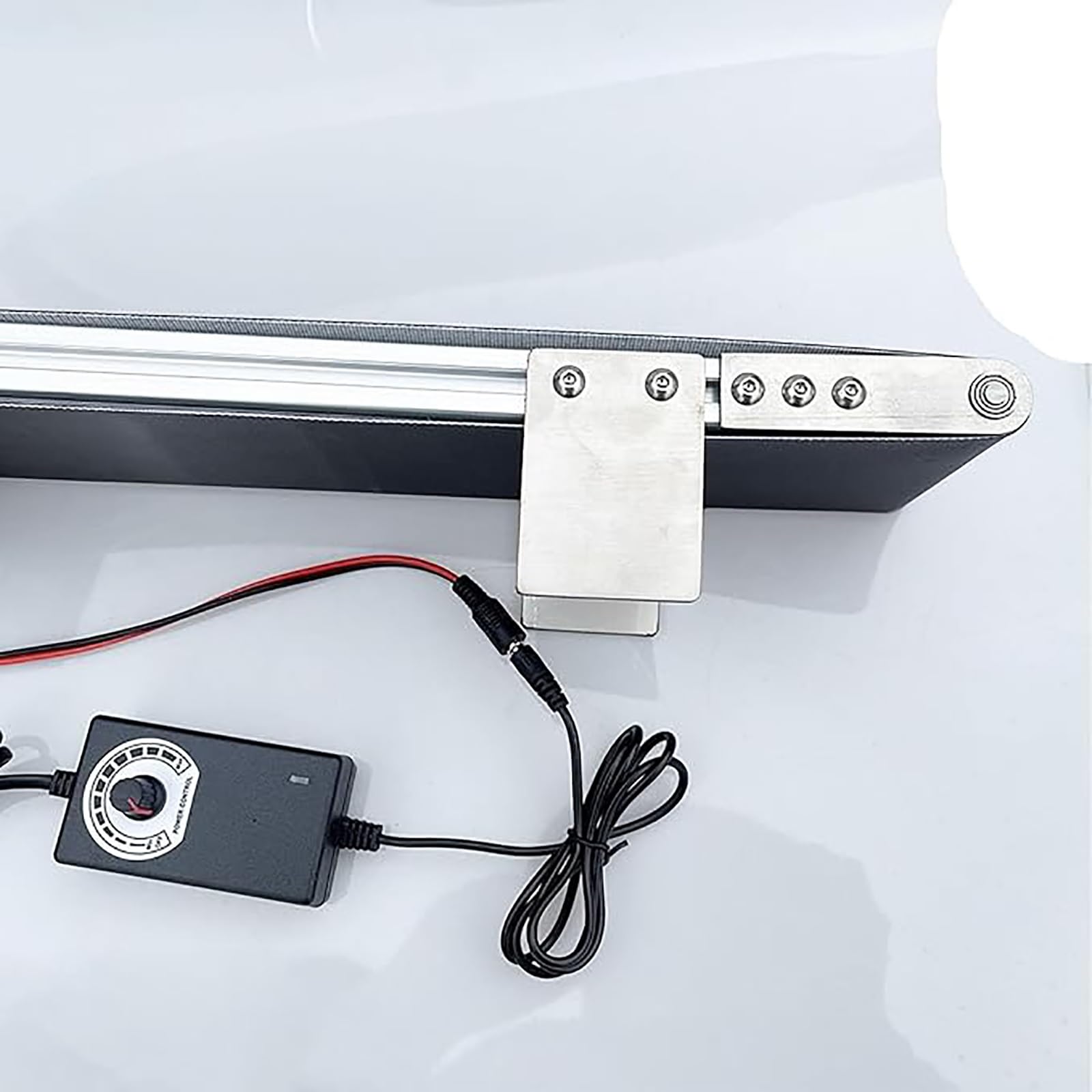 Nastro trasportatore elettrico industriale a velocità regolabile per linee di imballaggio e produzione - Soluzione di movimentazione dei materiali durevole e ad alte prestazioni