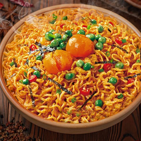 Amazon.co.jp: 白象 大辣娇咸蛋黄口味火鶏麺 【10点セット】中国で激辛