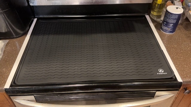 Accessoire Cuisine Pratique Couvre-plaque De Cuisson En Silicone 61,5x53 Cm - Anti-éclaboussures, Résistant à La Chaleur, 2 Crochets Inclus Couvre-plaque Cuisson