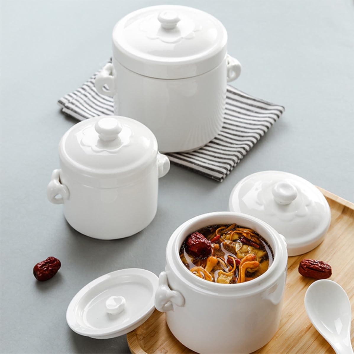 STOBAZA Ciotola per Stufato in Ceramica con Coperchio 1100ml, Pentola Multifunzione per Zuppa e Dessert, Design Classico Semplice per Uso Domestico