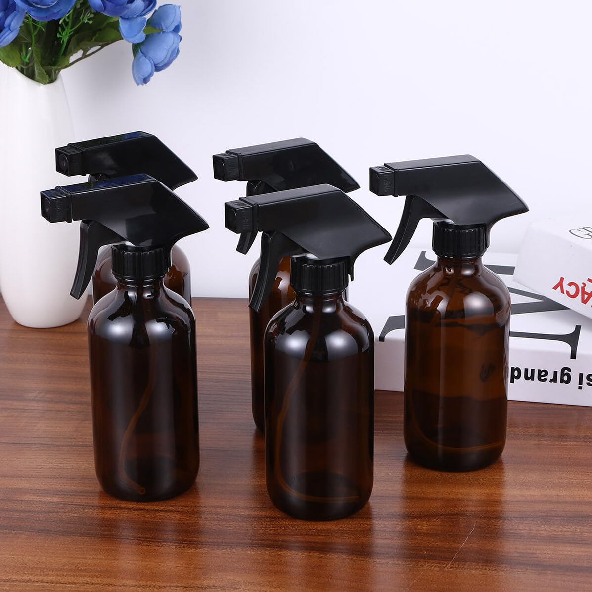 4 Stück 250 Ml Glas Sprühflaschen Braun Nachfüllbar Ergonomischer Wassersprüher Für Pflanzen Reinigung Und Frisieren Wiederverwendbar