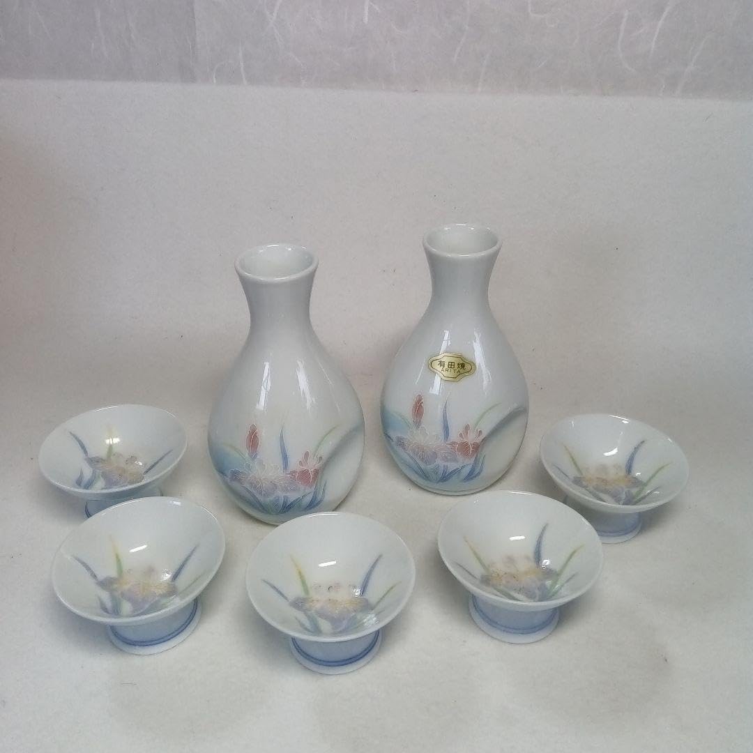Arita Ware Stylish Floral Pattern Tokuri and Cup Set with Wooden Box