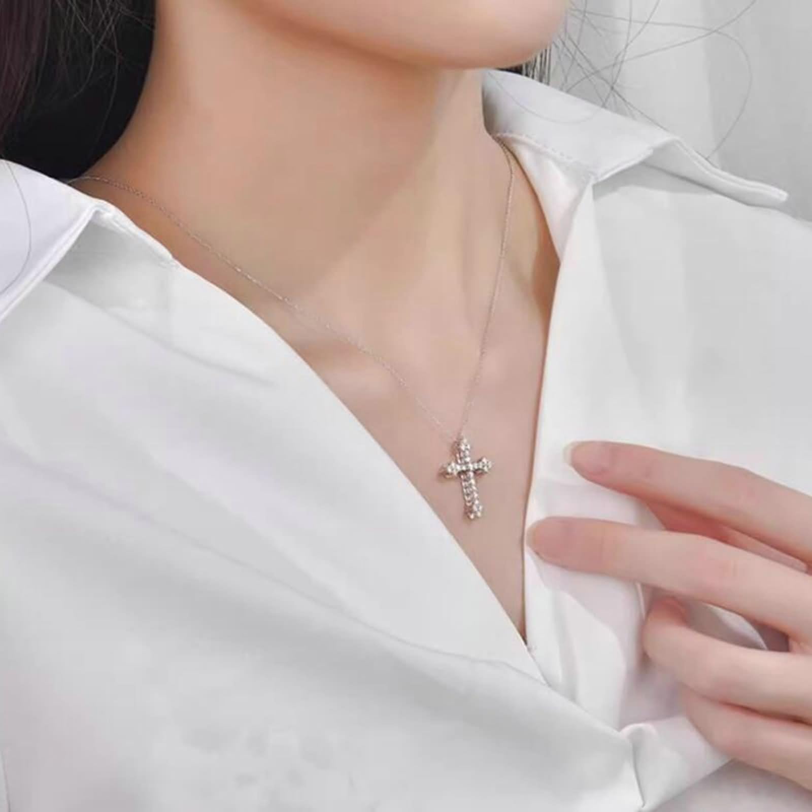 Piccola collana con ciondolo da donna con diamante taglio principessa 0,15 ct 9/14/18 K oro bianco/platino