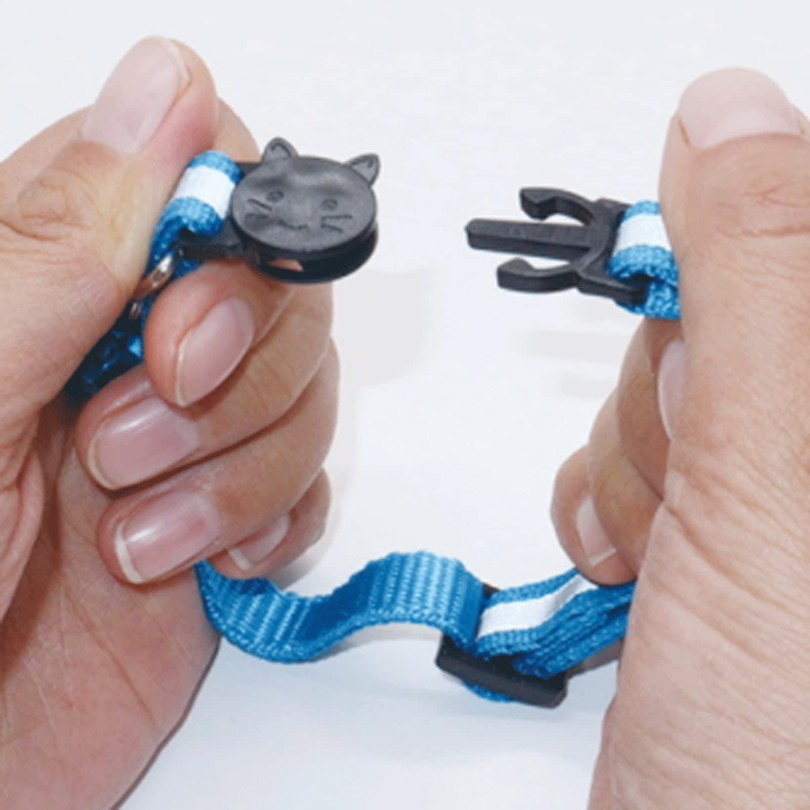 Collari per cani di base 1 pezzo Collare per animali domestici Collare per cani e gatti Materiale riflettente con campanellino Anello per il collo Collana di sicurezza Elastico Regolabile Accessori
