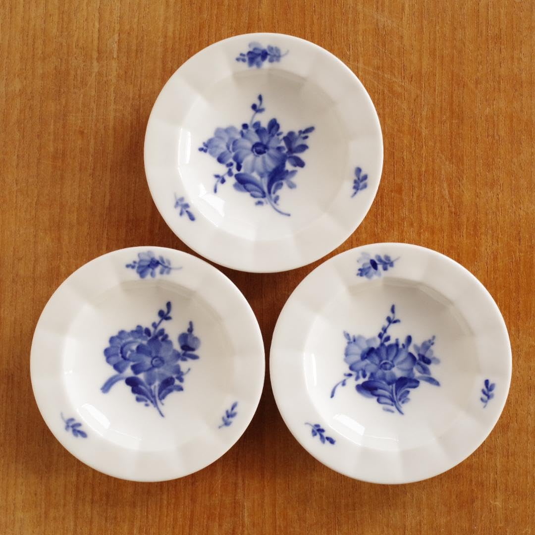 Amazon | 3枚 小皿 φ9.4 ブルーフラワー アンギュラー 豆皿 ロイヤル  
