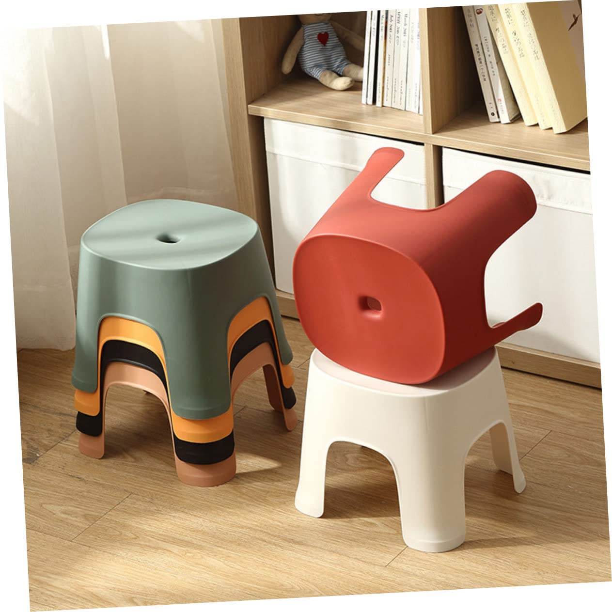CHILDWEET Sgabello Ergonomico Piccolo Sicuro E Robusto in Plastica Per Bambini E Bambine Bagno Cucina Camper E Uso Quotidiano