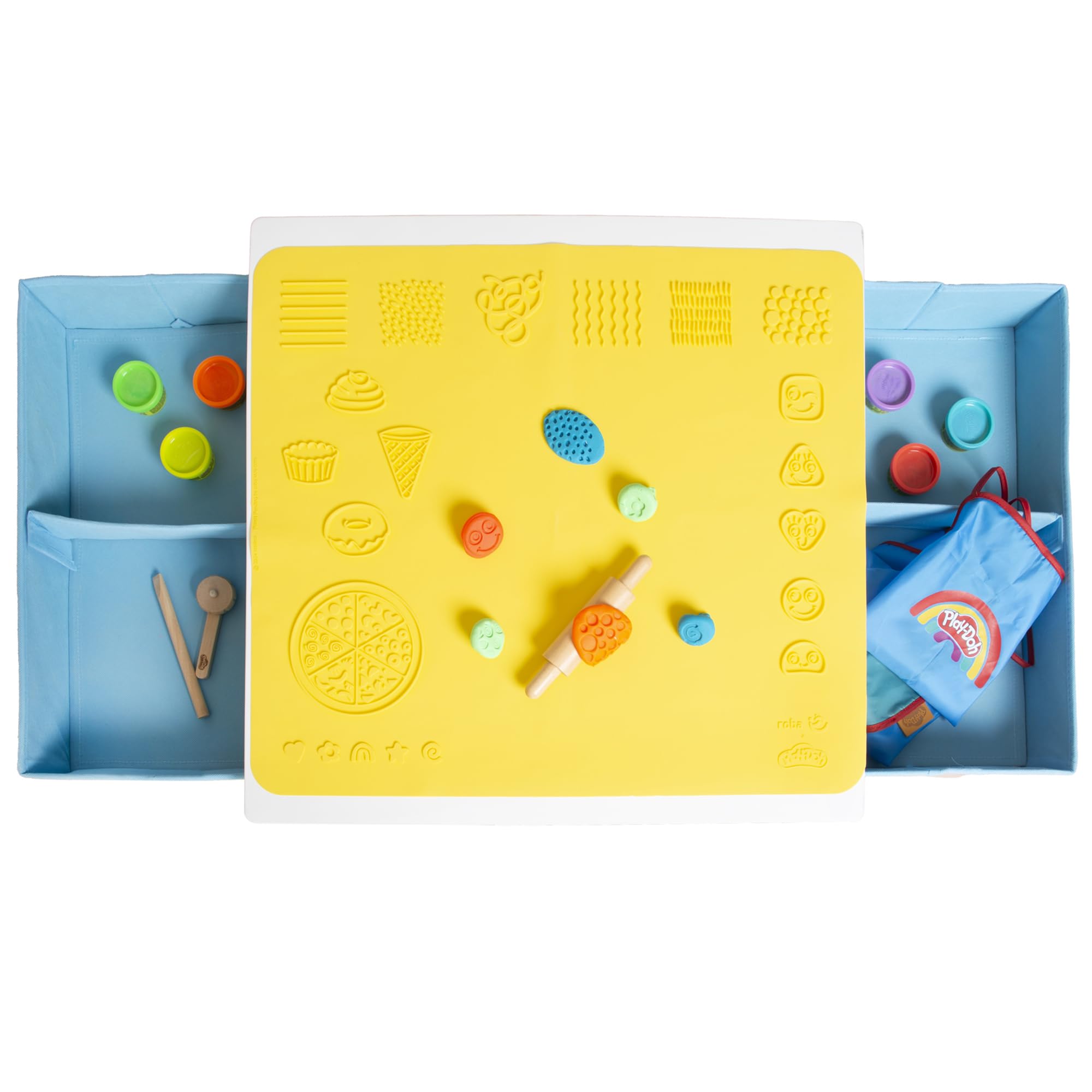 roba x Play-Doh Basteltisch mit Hocker - Spielset aus FSC-zertifiziertem Holz mit 6 Knetdosen, Holzwerkzeugen, 3D-Kreativmatte, Schürze & Aufbewahrungsbox - Ab 3 Jahren