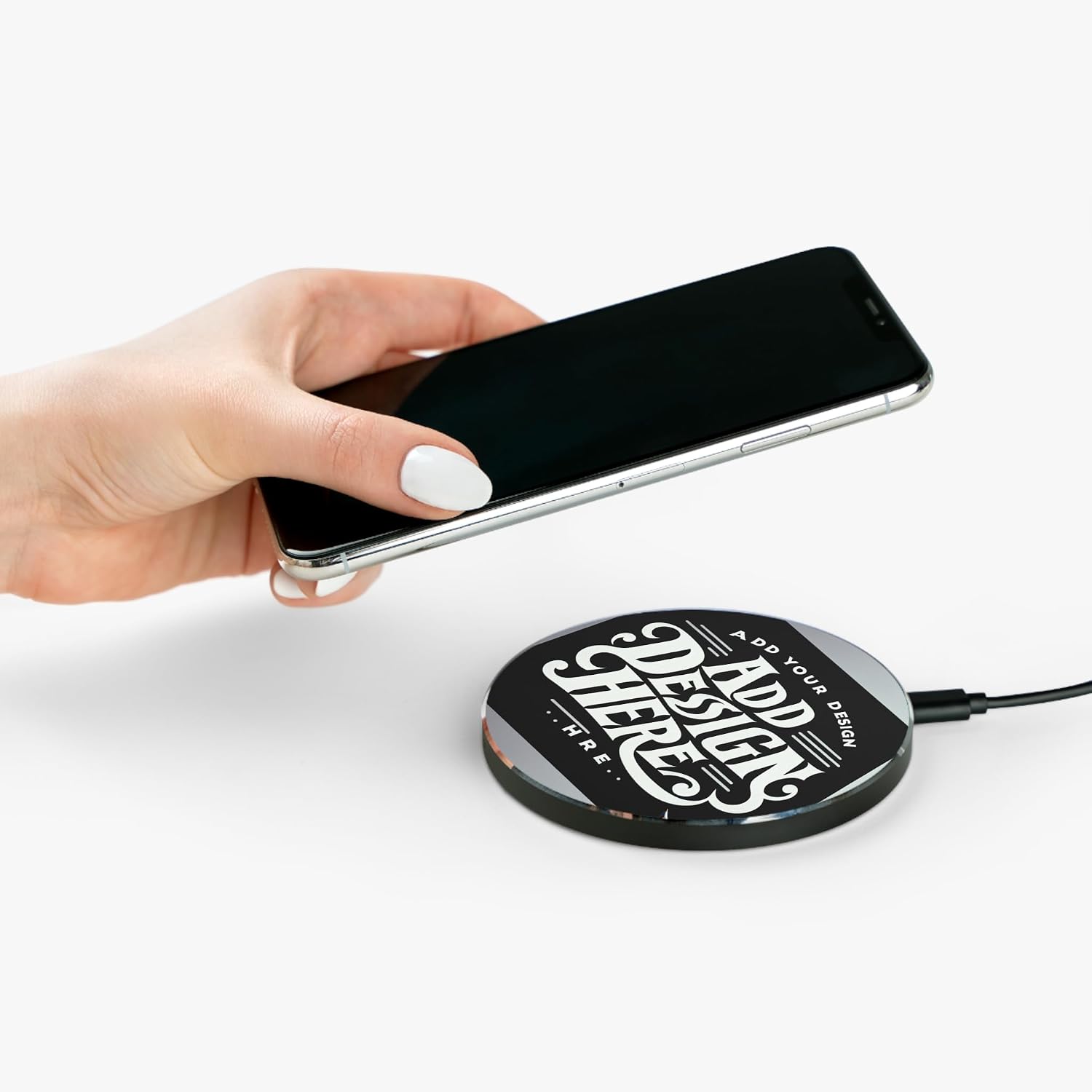 Customized Stylish Wireless Charger Desk Accessory Personalized Charging Pad Handy Phone Charger Modern Tech Gift