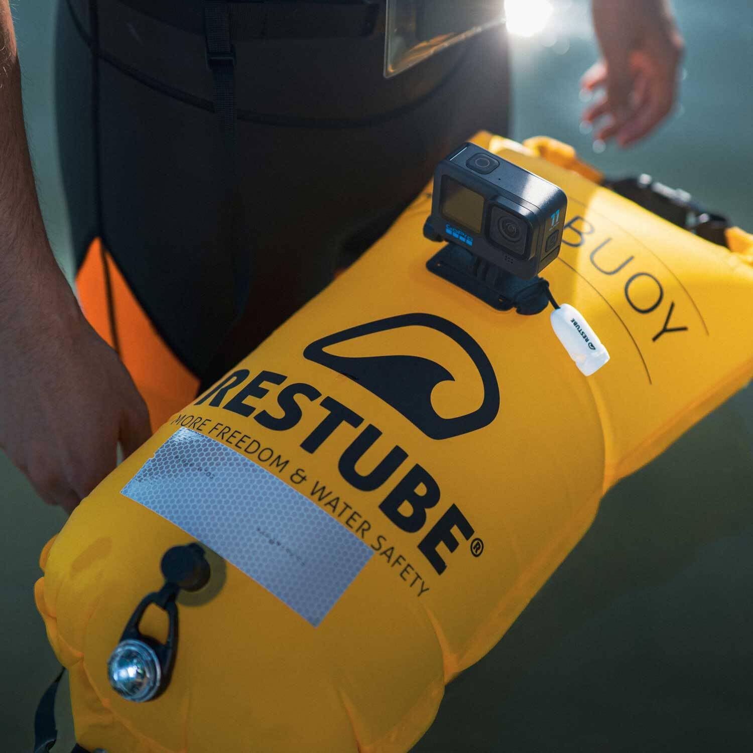 Restube Boa per Nuoto in Acque Aperte, Borsa Impermeabile Senza PVC per Maggiore Visibilità Durante le Nuotate, Sacca Galleggiante Impermeabile per Triathlon e Amanti degli Sport Acquatici