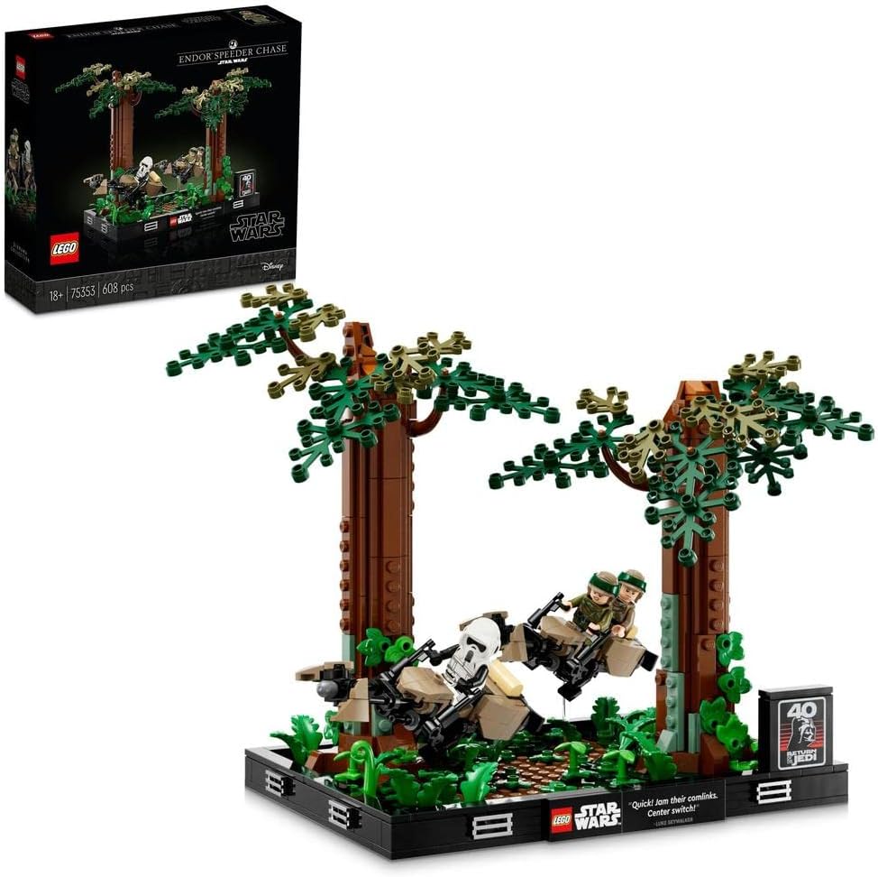 75353 Star Wars Endor Speeder Chase Diorama Set with Luke Skywalker, Princess Leia & Scout Trooper plus Speeder Bikes, Return of the Jedi Collectible Model
