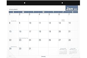 At-A-Glance 2023 Desk Calendar: Clear Organization for the Year Ahead