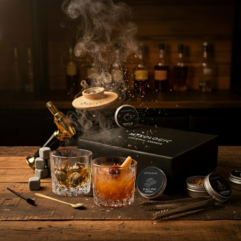 MIXOLOGIC Kit fumoir à whisky avec lampe de poche, 6 copeaux de bois, pierres de glace et accessoires, ensemble de whisky à l'ancienne, fumoir à cocktail pour boissons, infuseur à bourbon, cadeau pour