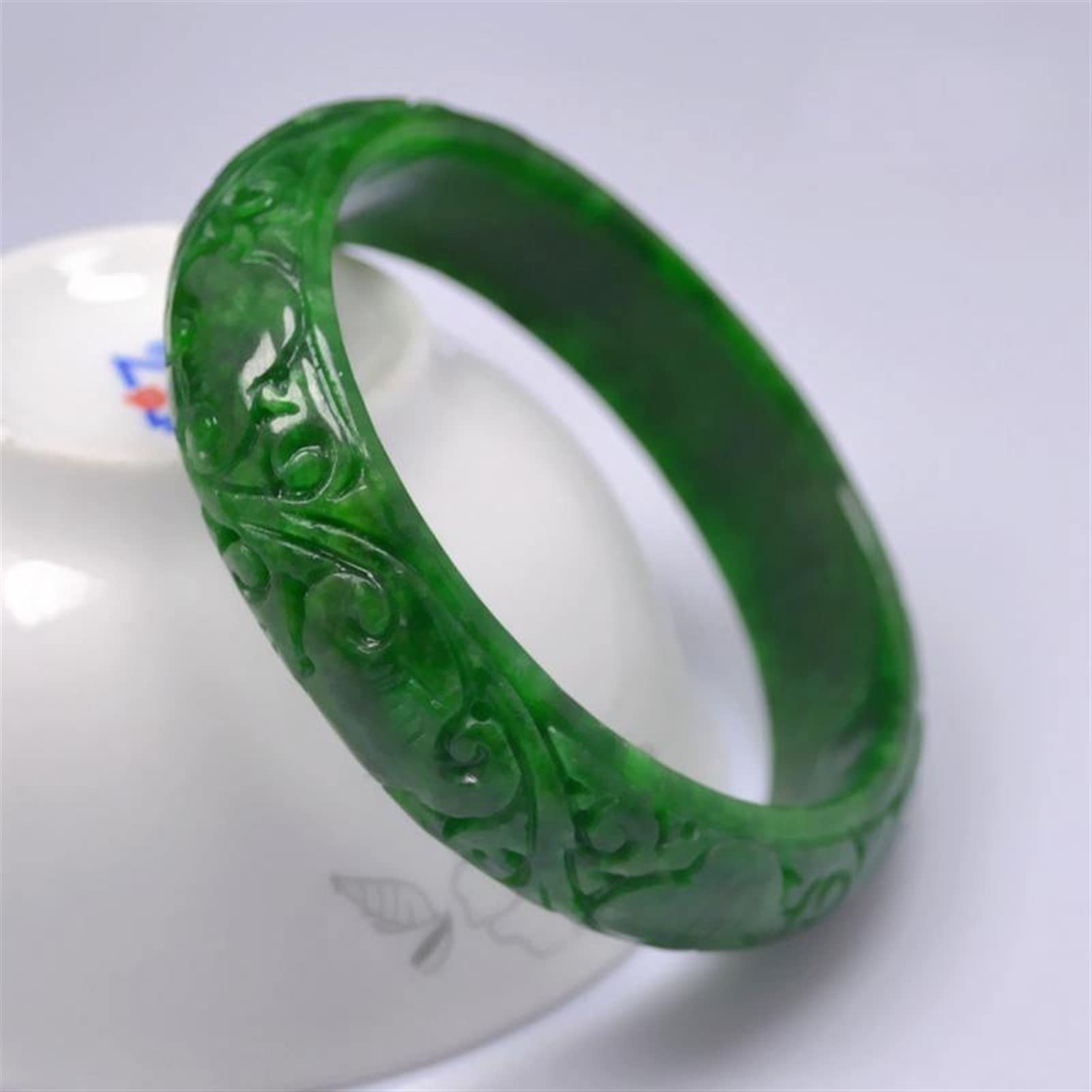 MOCHAMIK Bracciale in Giada Verde Smeraldo Intagliato a Mano Squisito Braccialetto con amuleto Braccialetto in giadeite di Grado Gioielli da Donna