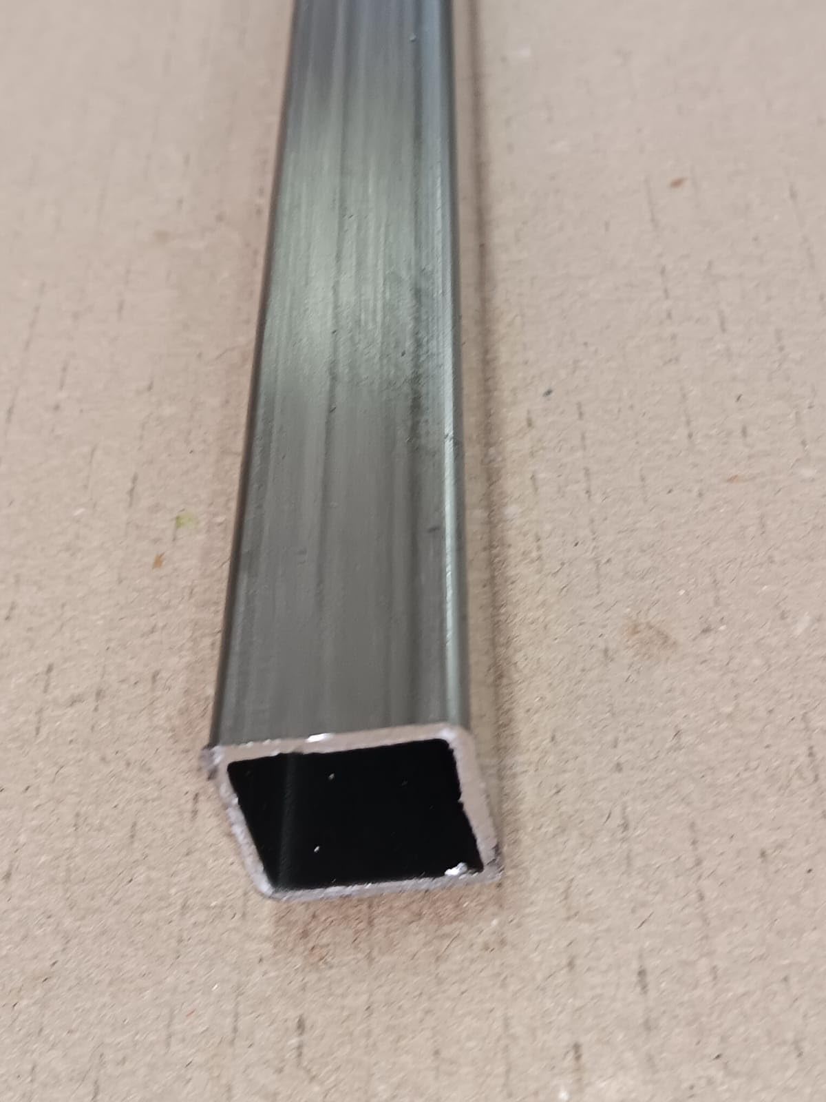 Tubolare Quadrato Acciaio Inox Aisi 304 1 Metro 30x30x1.5x1000 mm