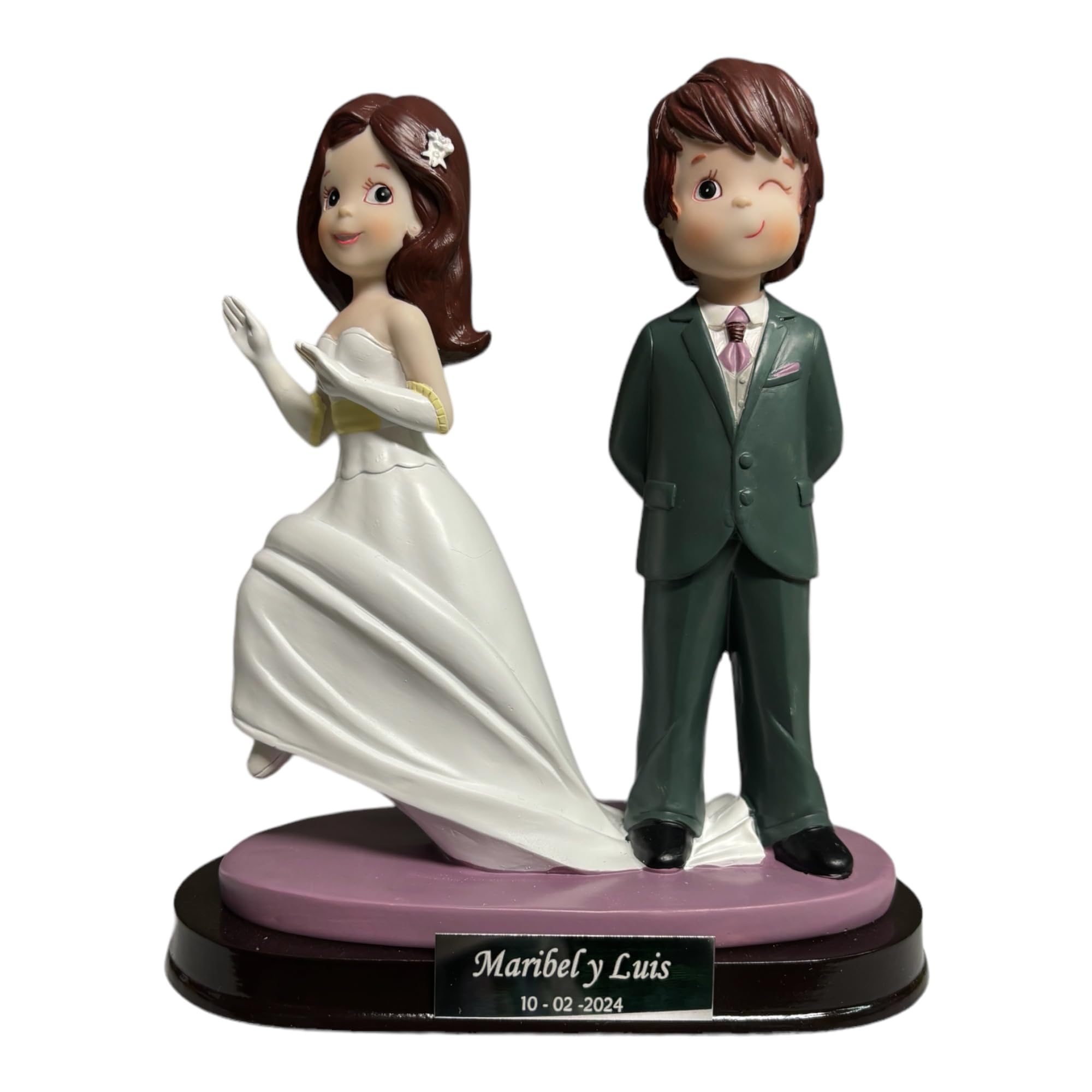 Curia Grabador Figura de Novios para Pastel Personalizada - Incluye Placa Personalizada con Nombres y Fecha - Añade Mensaje Especial - Figura pisando Traje