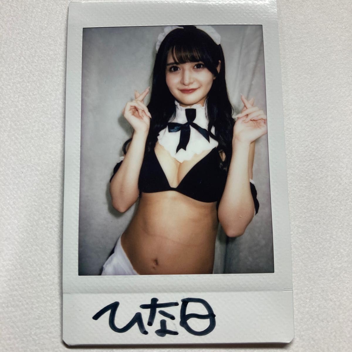 潮崎まりん 常夏 直筆サイン入りDVD撮影現場チェキ2枚セット