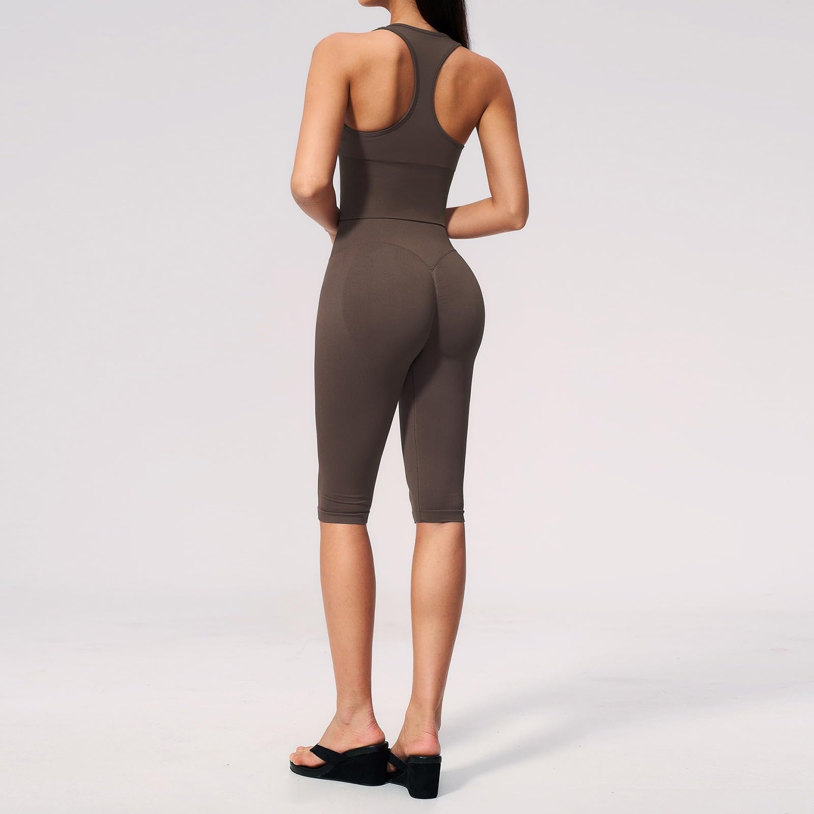 Generisch Tenue de yoga deux pièces avec une coupe élégante et une grande fonctionnalité pour le yoga, la course et l'entraînement physique