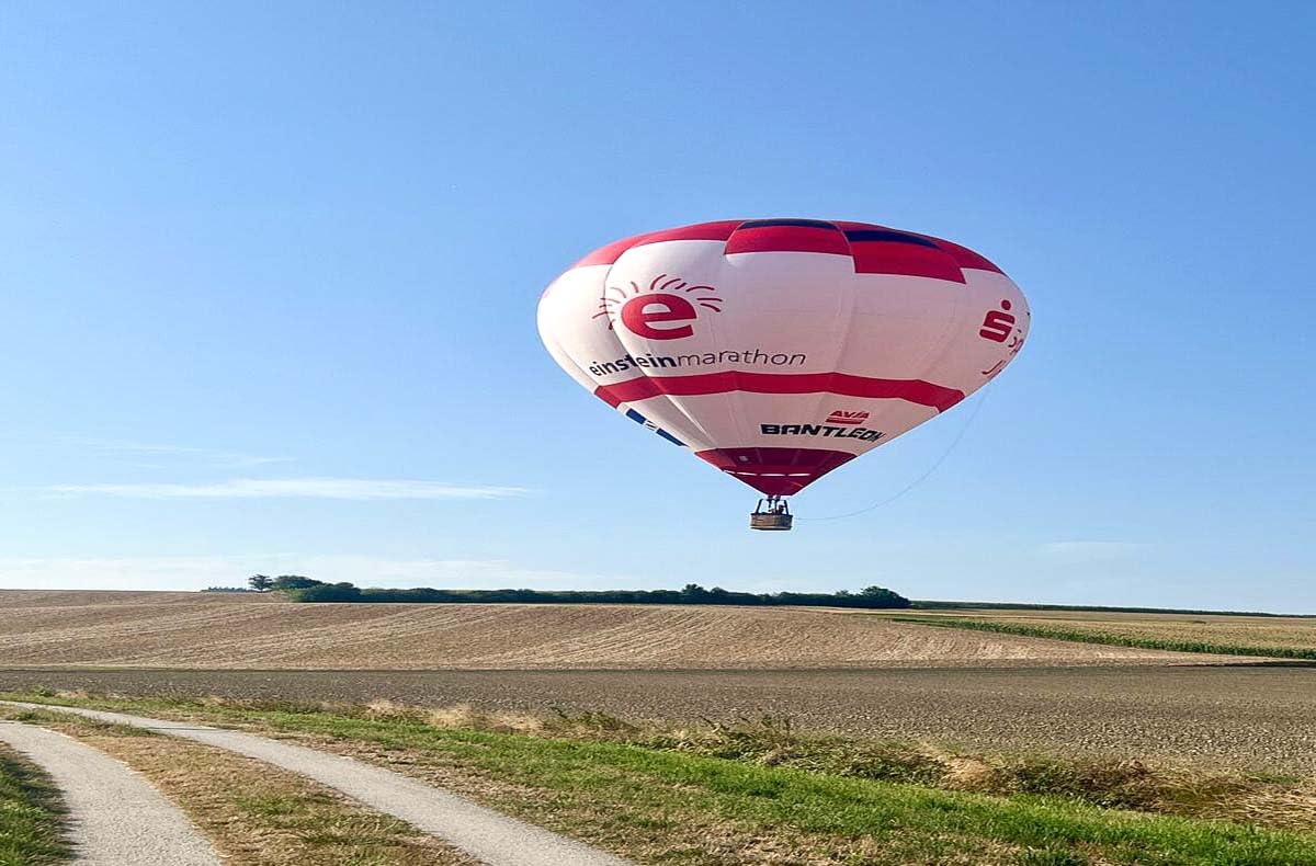 JOCHEN SCHWEIZER Geschenkgutschein: Romantische Ballonfahrt für 2 ULM